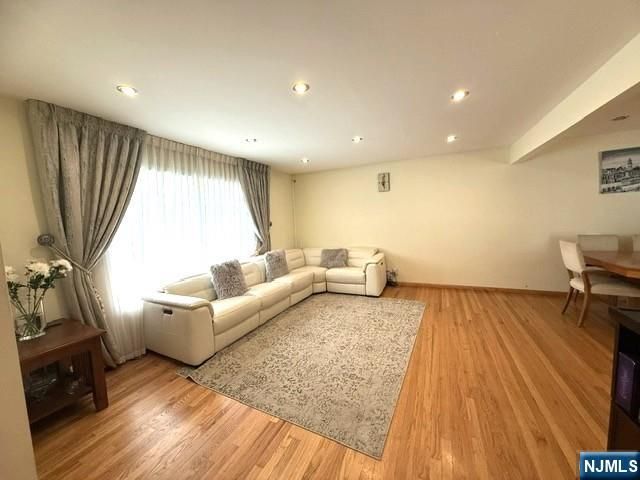 42-05 Williams Street, Fair Lawn, NJ 07410