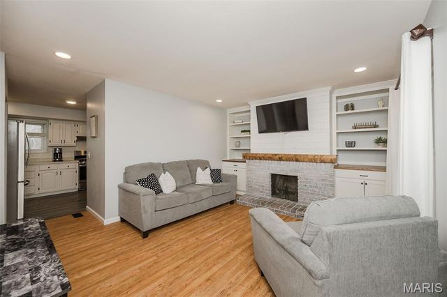 1237 Trails Drive, Fenton, MO 63026