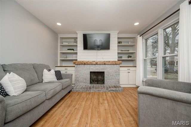 1237 Trails Drive, Fenton, MO 63026