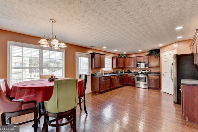 2377 PENDERGRASS, Ellenwood, GA 30294