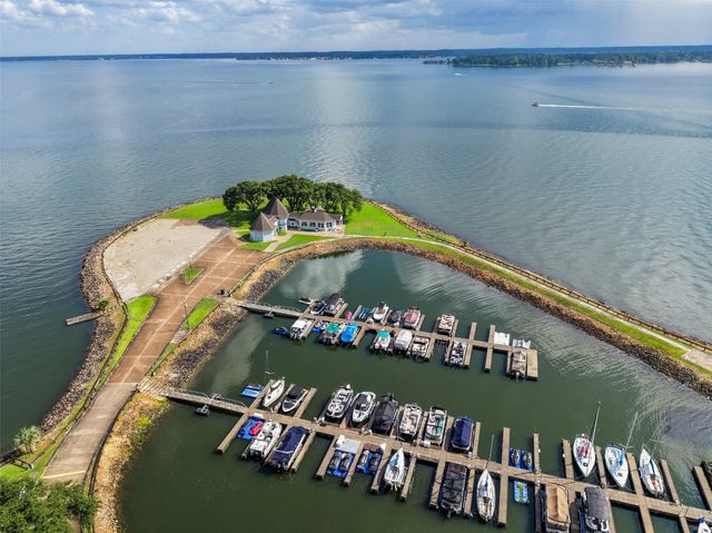 2019 Lakewood Court, Willis, TX 77318