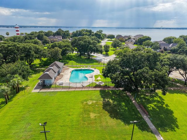 2019 Lakewood Court, Willis, TX 77318