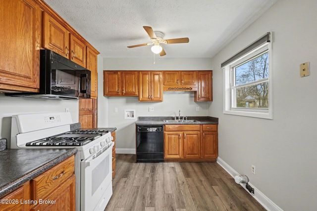 202 Hillside Ln, Louisville, KY 40229