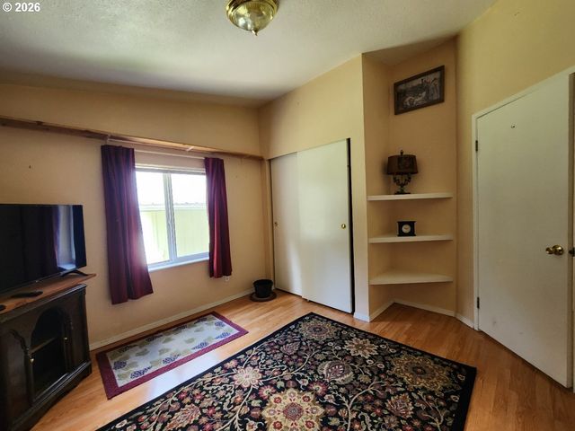 42550 S MILL POND Rd, Port Orford, OR 97465