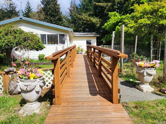 42550 S MILL POND Rd, Port Orford, OR 97465
