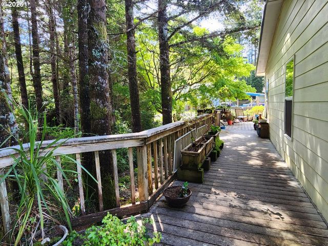 42550 S MILL POND Rd, Port Orford, OR 97465