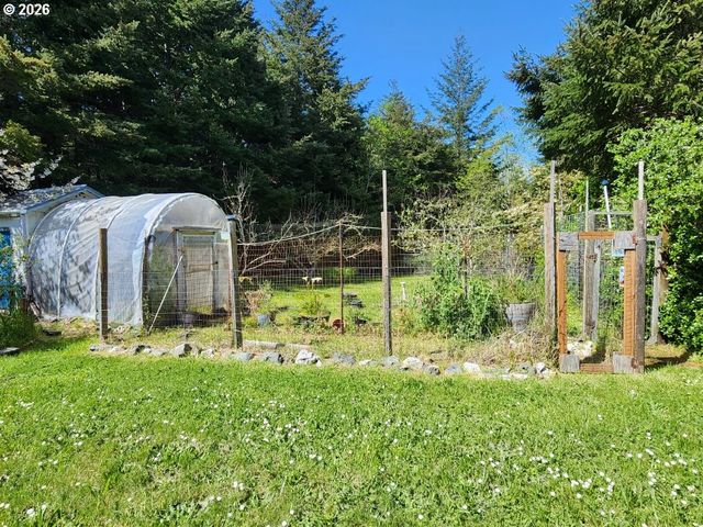 42550 S MILL POND Rd, Port Orford, OR 97465
