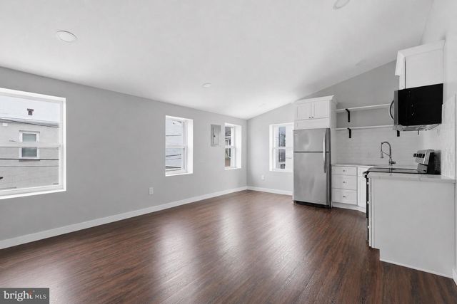 717 E THOMPSON ST, Philadelphia, PA 19125