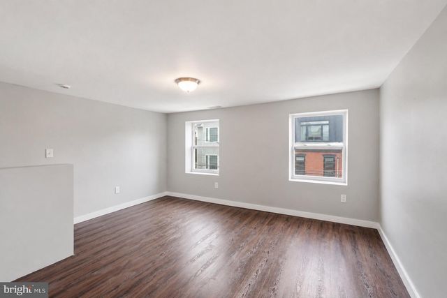717 E THOMPSON ST, Philadelphia, PA 19125