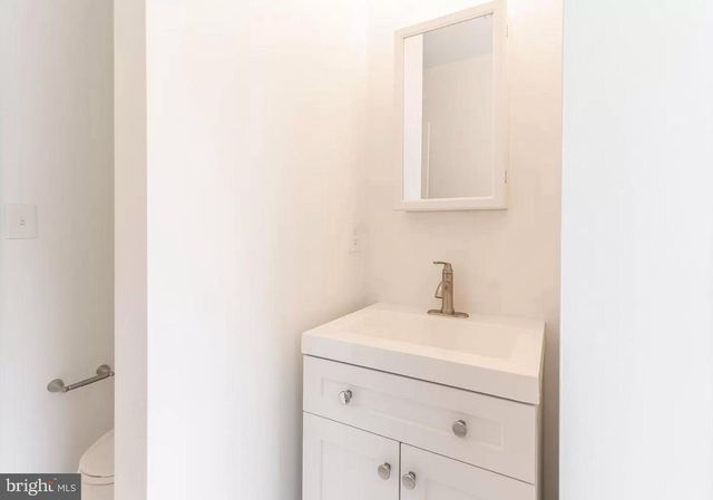 717 E THOMPSON ST, Philadelphia, PA 19125