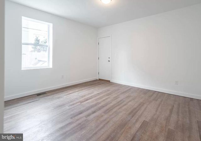 717 E THOMPSON ST, Philadelphia, PA 19125