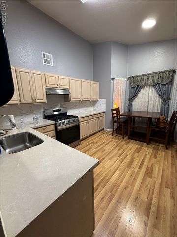 3933 Lazy Pine Street 201, Las Vegas, NV 89108