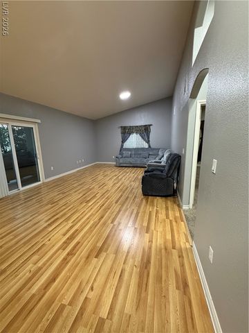 3933 Lazy Pine Street 201, Las Vegas, NV 89108