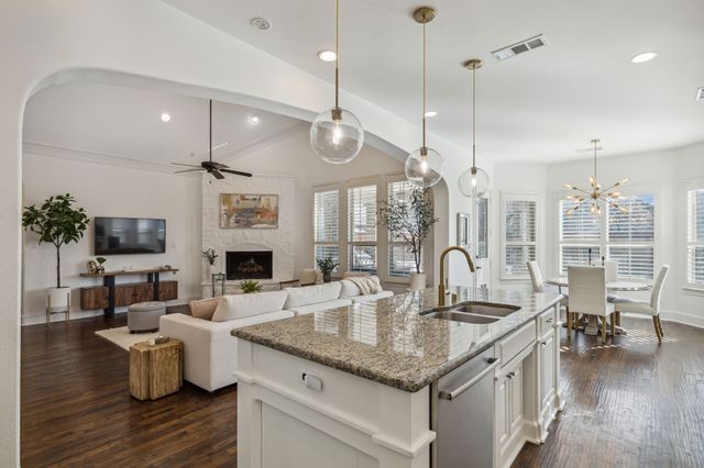 7621 Blackhall, The Colony, TX 75056