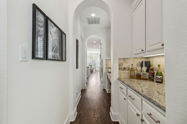 7621 Blackhall, The Colony, TX 75056