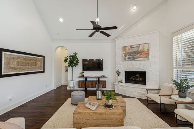 7621 Blackhall, The Colony, TX 75056