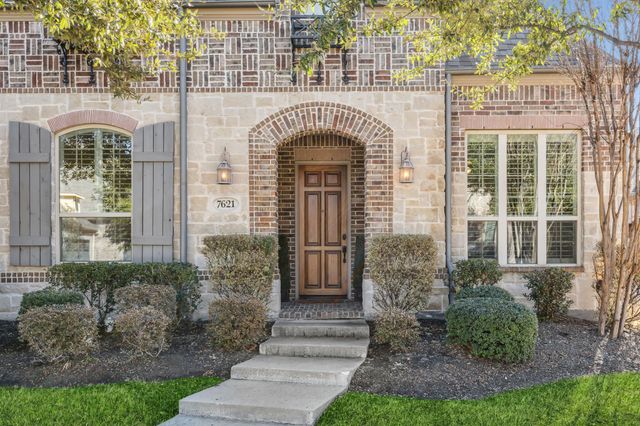 7621 Blackhall, The Colony, TX 75056