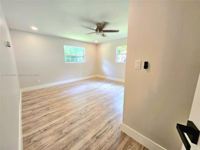 137 DOW LN, Fort Myers, FL 33917