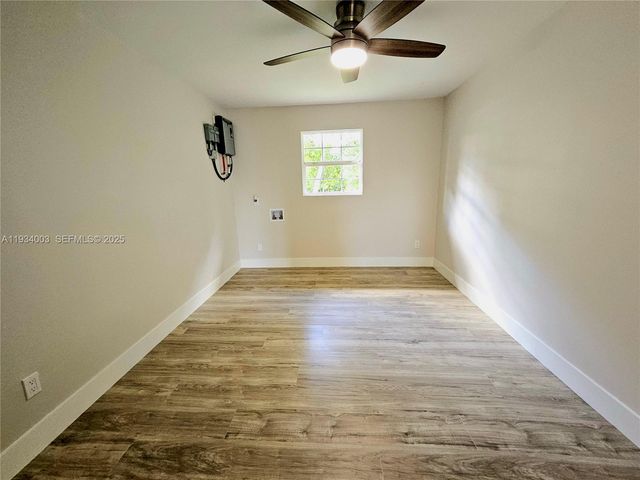 137 DOW LN, Fort Myers, FL 33917