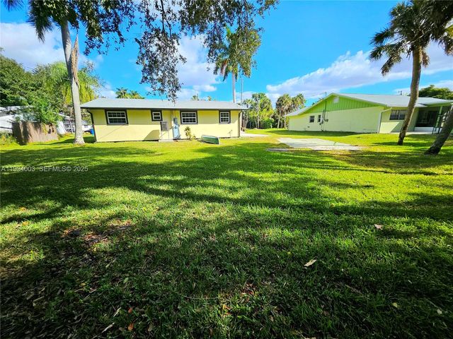 137 DOW LN, Fort Myers, FL 33917
