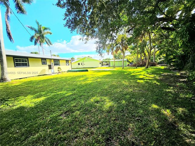 137 DOW LN, Fort Myers, FL 33917