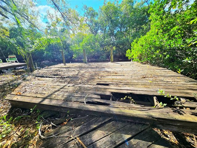 137 DOW LN, Fort Myers, FL 33917