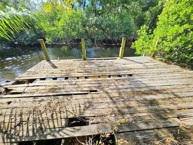 137 DOW LN, Fort Myers, FL 33917