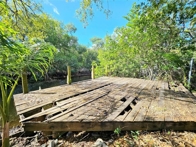 137 DOW LN, Fort Myers, FL 33917