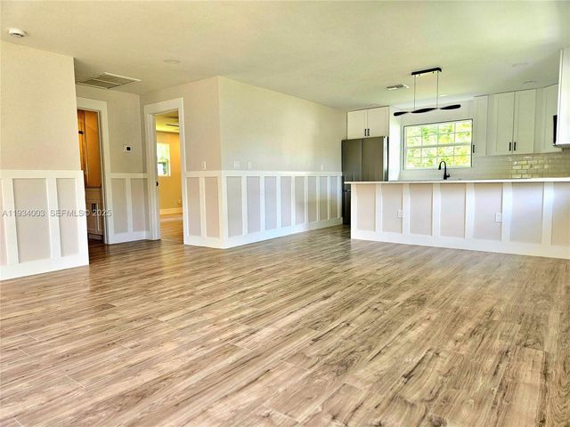 137 DOW LN, Fort Myers, FL 33917