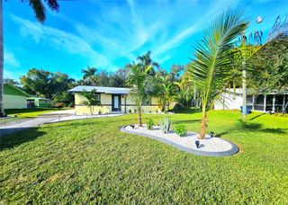 137 DOW LN, Fort Myers, FL 33917