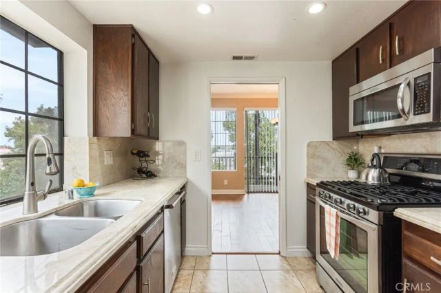 2559 Plaza Del Amo 201, Torrance, CA 90503