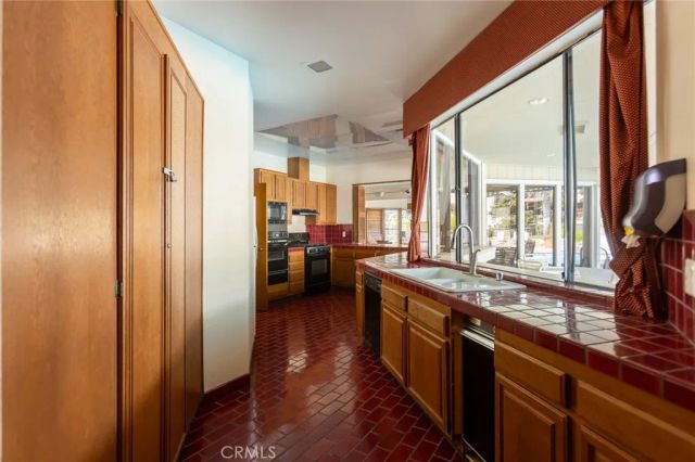 2559 Plaza Del Amo 201, Torrance, CA 90503