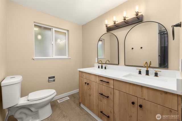 212 143rd Street SE, Lynnwood, WA 98208