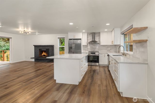 212 143rd Street SE, Lynnwood, WA 98208