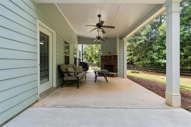 99 White Magnolia Way, Dallas, GA 30132