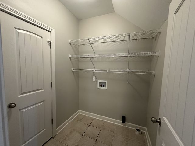 3643 Sweetbriar Ave, Murfreesboro, TN 37128