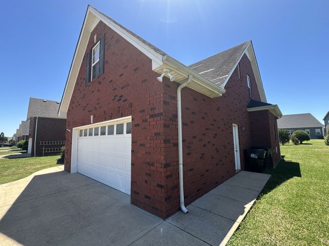 3643 Sweetbriar Ave, Murfreesboro, TN 37128