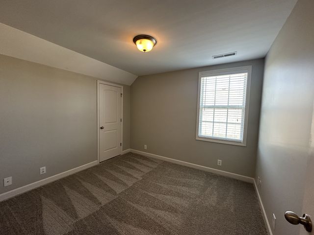 3643 Sweetbriar Ave, Murfreesboro, TN 37128