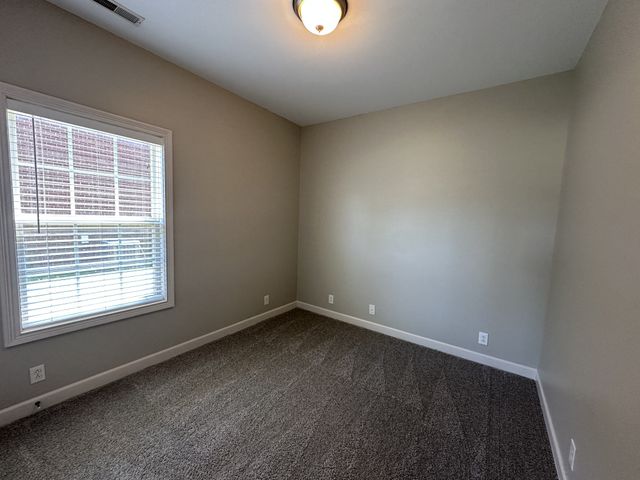 3643 Sweetbriar Ave, Murfreesboro, TN 37128