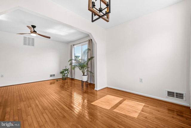 5 COATBRIDGE CT, Olney, MD 20832