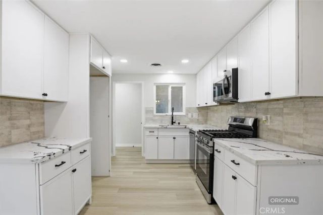 3265 N Erwin St, San Bernardino, CA 92404