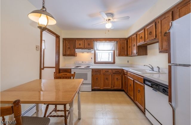 554 Grandview Dr, Vernon Twp., NJ 07422