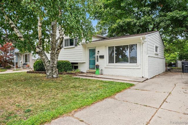 30778 Burlington Street, Westland, MI 48186