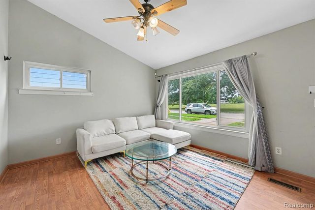 30778 Burlington Street, Westland, MI 48186