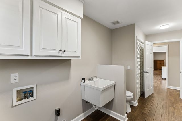 16 Delana Ave, Lawrenceburg, TN 38464
