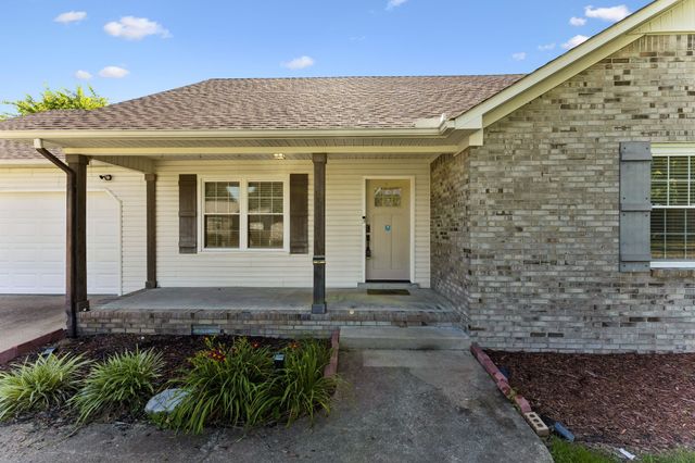 16 Delana Ave, Lawrenceburg, TN 38464