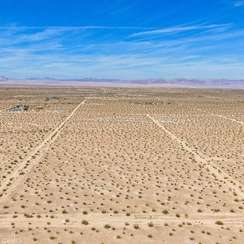 54 Fascination Avenue, Joshua Tree, CA 92252