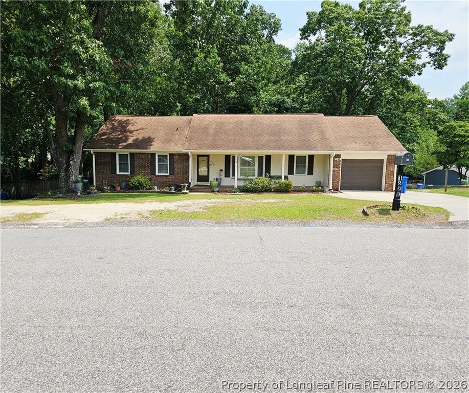 1628 Sweetgum Circle, Fayetteville, NC 28304 — exterior