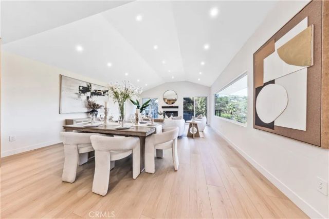 981 Glen Oaks Boulevard, Pasadena, CA 91105