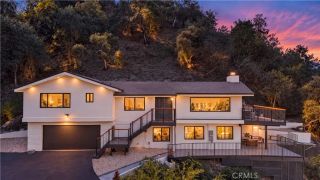 981 Glen Oaks Boulevard, Pasadena, CA 91105